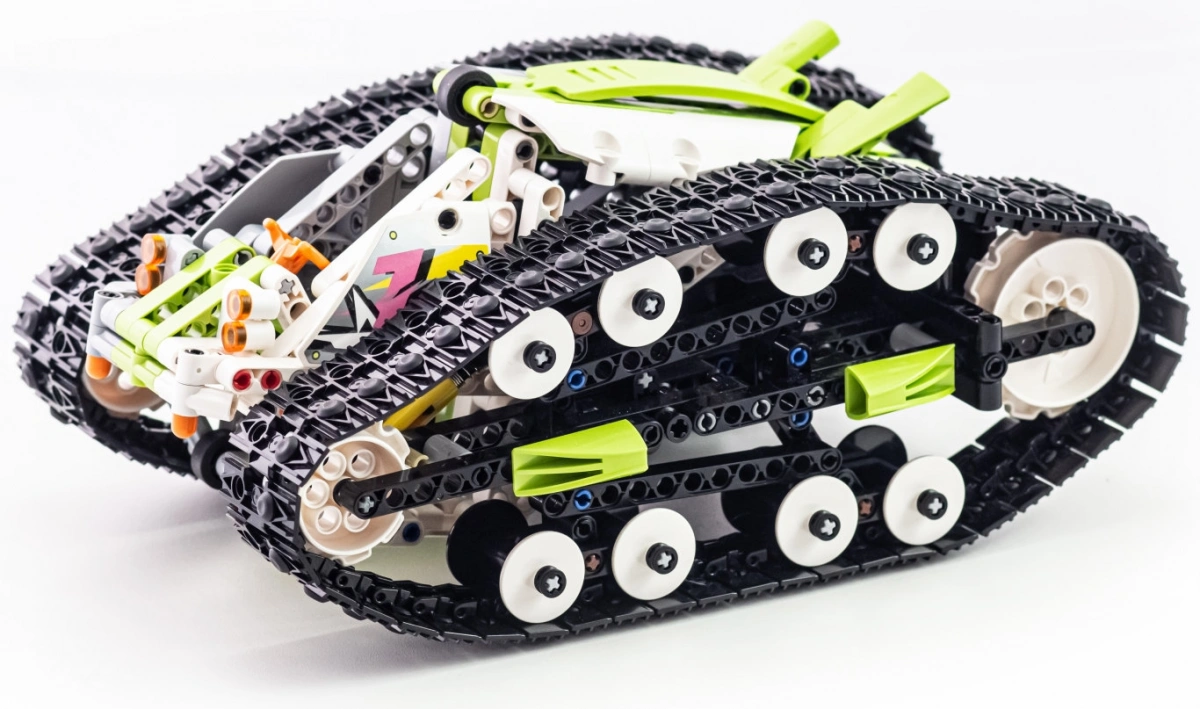 Конструктор Mould King Creative Idea 13153. Вездеход перевертыш, модель 2022 года, 836 деталей, двигатель, Зелёный. Фото 2