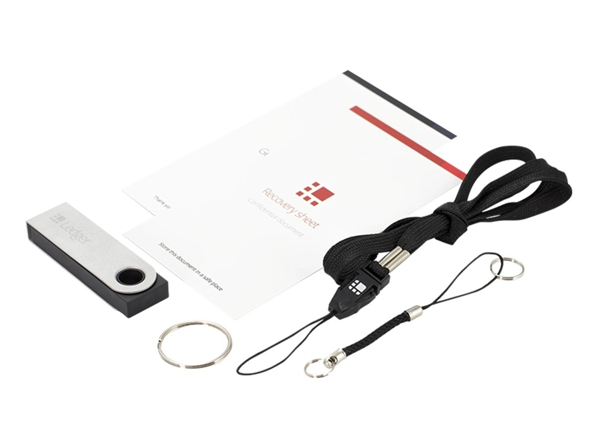 Аппаратный кошелек Ledger Nano S Black. Фото 5