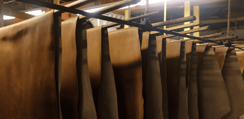 Nomad-Modern-Leather-Case-Brown-02